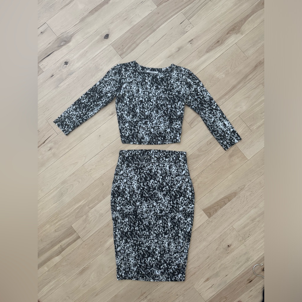 Nadia Tarr 2-Piece Splatter Print Set